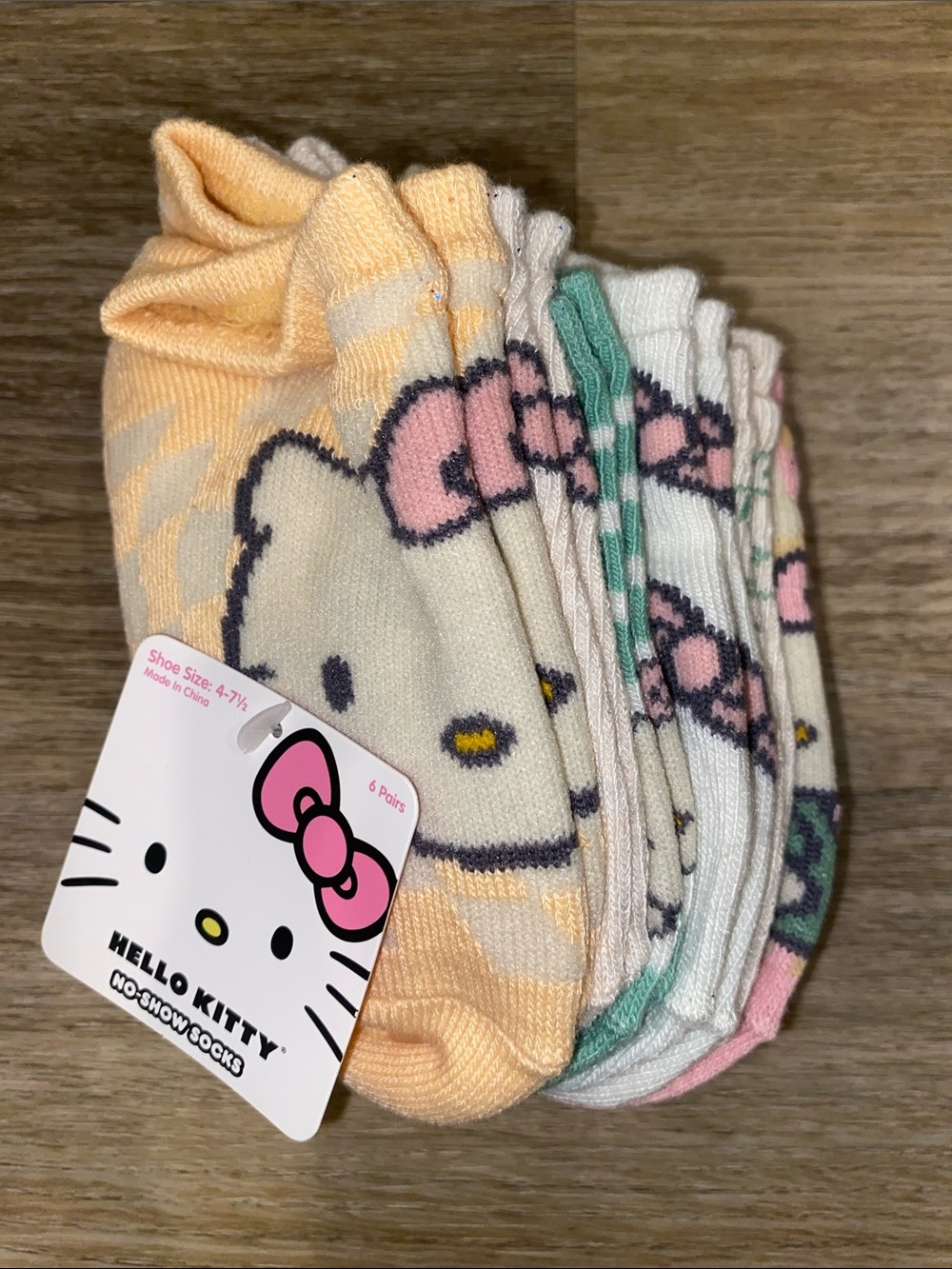 Hello Kitty Kids Pastel No-Show Sock Pack - Peach, Cream, Mint, Pink, White